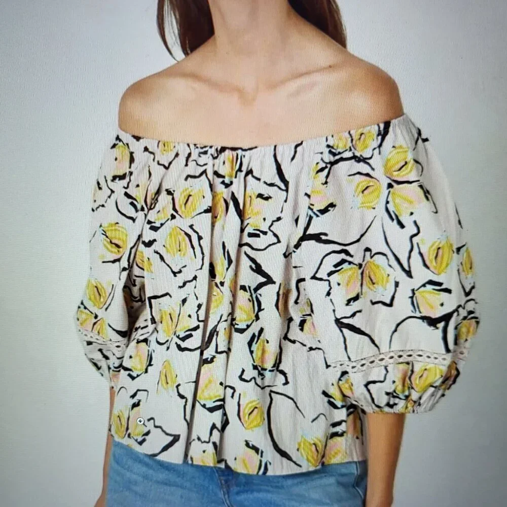 Velvet by Graham & Spencer Zoey Print top in Lilypad Print in Multi - Size M NWT